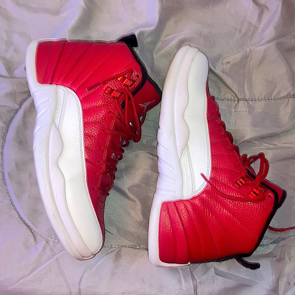 Jordan Gym Red 12s